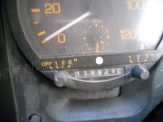 10ล้อ หัวลากMITSUBISHI รุ่นFN527M โทโบ 220แรง ปี46 2เพลา