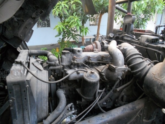 10ล้อ หัวลากMITSUBISHI รุ่นFN527M โทโบ 220แรง ปี46 2เพลา