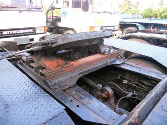 10ล้อ หัวลากMITSUBISHI รุ่นFN527M โทโบ 220แรง ปี46 2เพลา