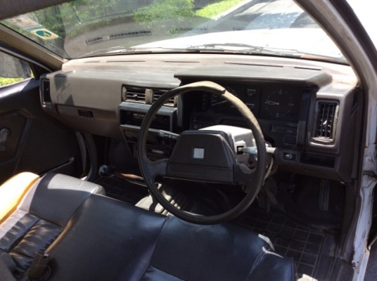 ขายรถกระบะนิสสัน Big-M ปี 93 เครื่องเดิม เบนซิล Z16 เกียร์ธรรมดา ภายในเบาะหนังมีขาดเล็กน้อย แอร์มี ตัวถังเดิมๆมาก บางๆ แห้งๆ ไม่มีชน คานหน้าเดิมๆ ลอนกระบะเดิมๆ คัสซีมีผุจุดเดียว นอกนั้นดีตลอดเส้น เครื่องดี เกียร์แน่น ยางดี รถขับดีครับ ขายถูก ขับกลับได้เลย