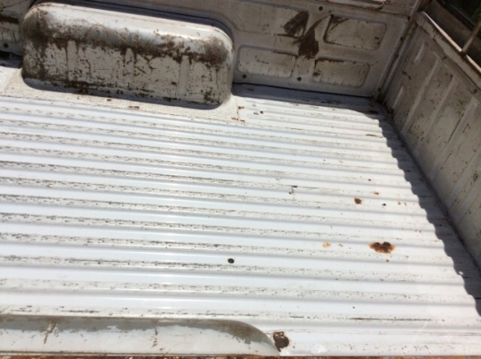 ขายรถกระบะนิสสัน Big-M ปี 93 เครื่องเดิม เบนซิล Z16 เกียร์ธรรมดา ภายในเบาะหนังมีขาดเล็กน้อย แอร์มี ตัวถังเดิมๆมาก บางๆ แห้งๆ ไม่มีชน คานหน้าเดิมๆ ลอนกระบะเดิมๆ คัสซีมีผุจุดเดียว นอกนั้นดีตลอดเส้น เครื่องดี เกียร์แน่น ยางดี รถขับดีครับ ขายถูก ขับกลับได้เลย