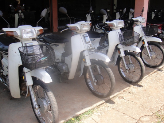 ขายฮอนด้าดรีม คุรุสภา สภาพเดิมสวยพร้อมใช้ ( ทะเบียนพร้อมชุดโอน )