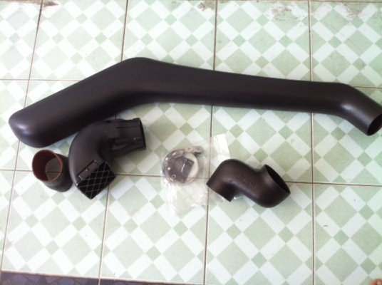 ขายสนอกเกอร์ โตโยต้าวีโก้ วัสดุ LLDPE ราคา 4,000 บาท