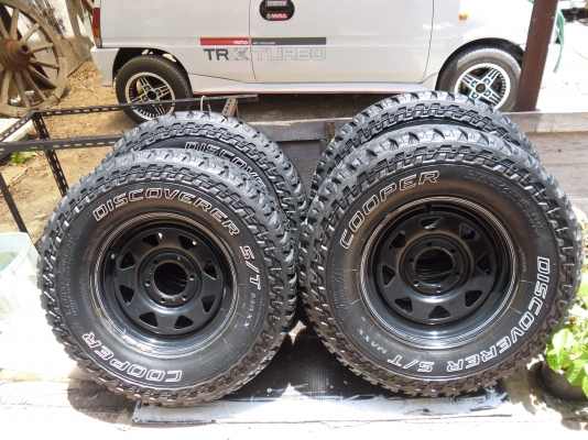 ล้อกะทะ + COOPER S/T 265/75/16 ปี 12 1 ชุด ถูกๆๆๆ ล้อกะทะ + COOPER S/T 265/75/16 ปี 12 1 ชุด ถูกๆๆๆ