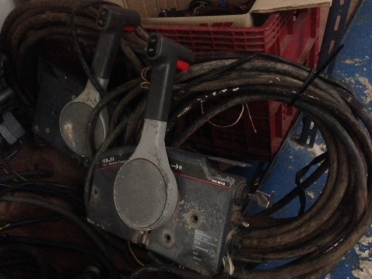 ขายเครื่องเรือYamaha150แรง พร้อมคอนโทรล ขายเครื่องเรือYamaha150แรง พร้อมคอนโทรล