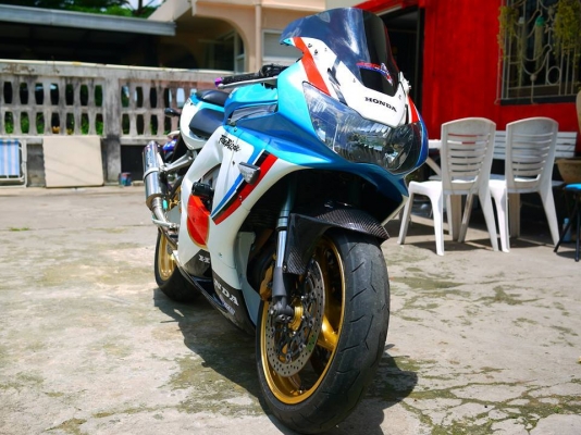 ขาย Cbr929 พร้อมทะเบียน 888 ท่อสูตร Trick Star บังโคลนแคปล่า กันล้ม กัดสะบัด Hyperpro รถสภาพสวยเลย