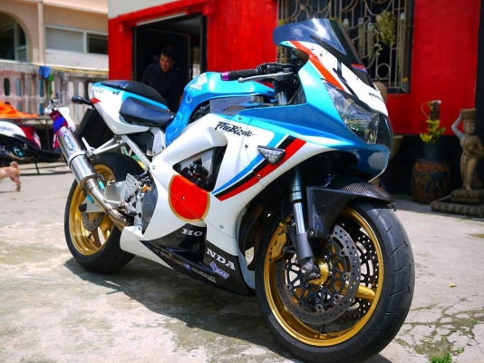 ขาย Cbr929 พร้อมทะเบียน 888 ท่อสูตร Trick Star บังโคลนแคปล่า กันล้ม กัดสะบัด Hyperpro รถสภาพสวยเลย