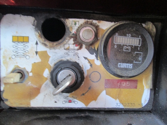 ขายรถกระเช้ามือสอง JLG รุ่น 3369E (สูง 11.80 M.) สภาพสวย พร้อมใช้งาน ขายรถกระเช้ามือสอง JLG รุ่น 3369E (สูง 11.80 M.) สภาพสวย พร้อมใช้งาน