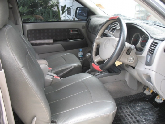 ไฮแลนเดอร์ 4 ประตู 04 สภาพดีมาก คร้บ ไฮแลนเดอร์ 4 ประตู 04 สภาพดีมาก คร้บ