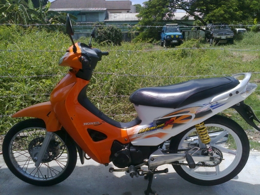 ขายWave125 ปี48 รถบ้านเครื่องปกติ สีสวย ขายWave125 ปี48 รถบ้านเครื่องปกติ สีสวย