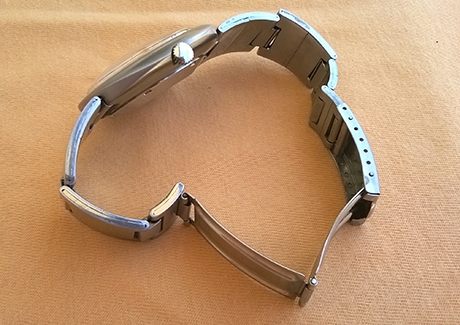 Camy Ganava swiss made auto เรือน/สาย stainless ขัดด้าน สวยงาม ทรงไข่ Camy Ganava swiss made auto เรือน/สาย stainless ขัดด้าน สวยงาม ทรงไข่