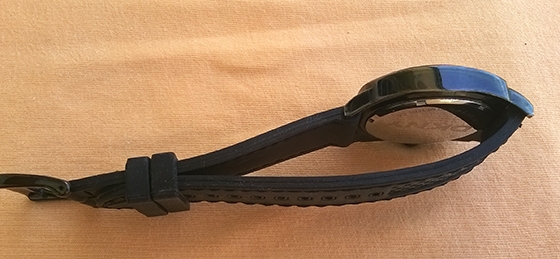 DKNY Quartz Jump hour (ชั่วโมงกระโดด) เรือน stainless รมดำ สายยาง หน้าดำ