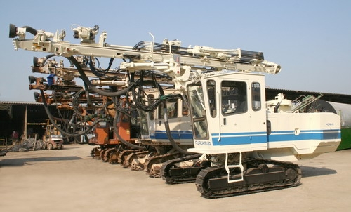 จำหน่ายเครื่องจักรหนักในงานก่อสร้างทุกประเภท อาทิ รถขุด รถตัก รถบด รถปูยาง รถดันดิน รถเครน รถบดล้อยาง แพ้นยาง