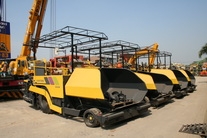 จำหน่ายเครื่องจักรหนักในงานก่อสร้างทุกประเภท อาทิ รถขุด รถตัก รถบด รถปูยาง รถดันดิน รถเครน รถบดล้อยาง แพ้นยาง