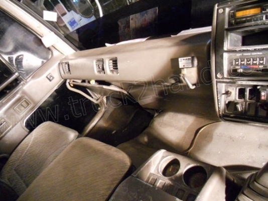 10ล้อ หัวลาก NISSAN รุ่นCW41M CNG 265แรงม้า 2 เพลา