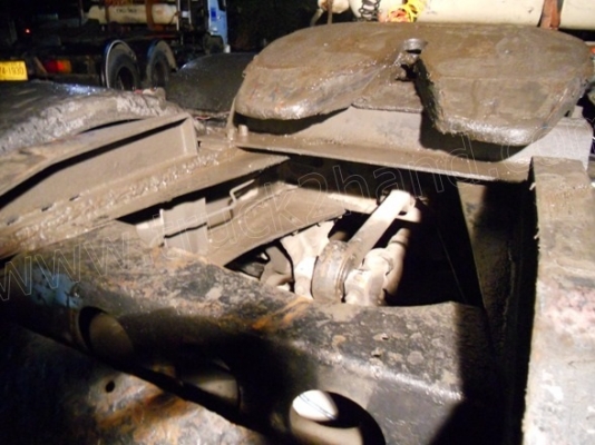 10ล้อ หัวลาก NISSAN รุ่นCW41M CNG 265แรงม้า 2 เพลา