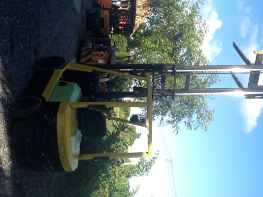 รถยกkomutsu fg15