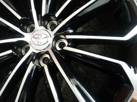 ขายล้อแม็กป้ายแดง TOYOTA NEW ALTIS ขอบ 17 ตัวใหม่ล่าสุด สภาพใหม่มากๆ