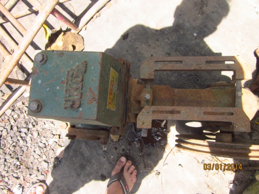 ปั๊มนํ้าราคาถูกๆตามรูปเลยครับ