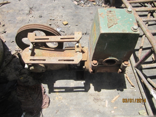 ปั๊มนํ้าราคาถูกๆตามรูปเลยครับ