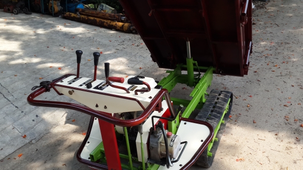 รถบรรทุกการเกษตรและก่อสร้าง ยกดั้มด้วยไฮดรอลิค