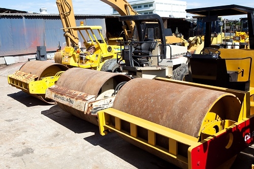 จำหน่ายเครื่องจักรหนักในงานก่อสร้างทุกประเภท อาทิ รถขุด รถตัก รถบด รถปูยาง รถดันดิน รถเครน รถบดล้อยาง แพ้นยาง