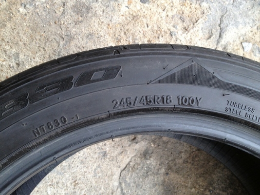 ยาง NITTO NT830  245/45R18