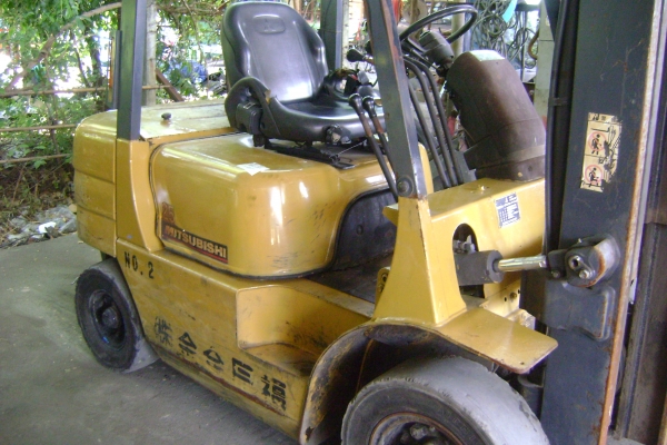 ขายด่วนรถยก MITSUBISHI  2.5 ตัน