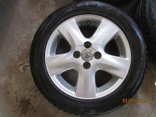 ขายแม็กแท้เดิม 1 ชุด พร้อมยาง ขอบ 15