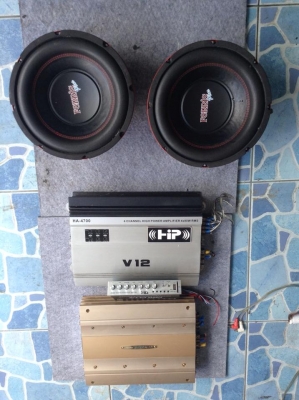 ขายครับชุดเครื่องเสียง พร้อม ติด  - HIP ขับกลางแหลม 4 ชาแนล 1 ตัว - ADX แท้ ขับซับ 2 ชาแนล 1 ตัว  - ปรีแอม เล่น USB SD CARD 1 ตัว  - ดอก ซัพ ferris 10 นิ้ว 1 คู่  ทุกตัวสภาพใหม่ใช้ได้ปกติ ทั้งชุด แค่ 6000 บาทครับ หรือแยกก็ได้ครับ ซื้อมา หมื่นกว่า ซื้อมาไม