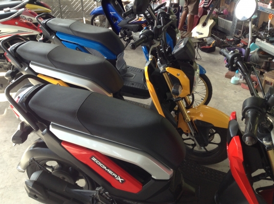 ขาย!!! ซูมเม่อX มาใหม่3คัน สภาพสวยรถใช้น้อย ปี56 รถเครื่องดีคับ ทะเบียนครบ ภาษีไม่หมด