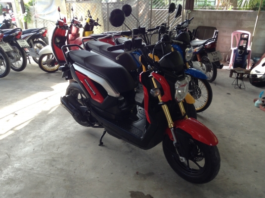 ขาย!!! ซูมเม่อX มาใหม่3คัน สภาพสวยรถใช้น้อย ปี56 รถเครื่องดีคับ ทะเบียนครบ ภาษีไม่หมด