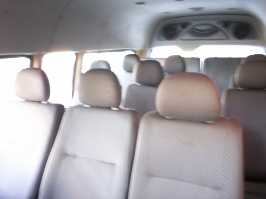 เบาะรถตู้ 4แถว เดิม หลังเทา 4000บาท อยู่ลำปาง 0890671028