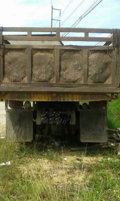 รถบรรทุกดั๊ม 10 ล้อ 2 เพลายี่ห้อ HINO รุ่น FM177