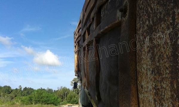 รถบรรทุกดั๊ม 10 ล้อ 2 เพลายี่ห้อ HINO รุ่น FM177