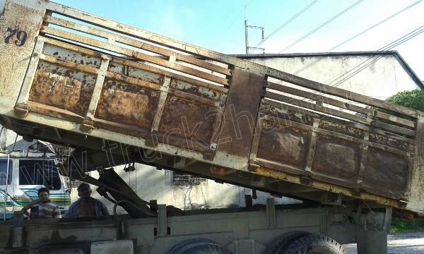 รถบรรทุกดั๊ม 10 ล้อ 2 เพลายี่ห้อ HINO รุ่น FM177