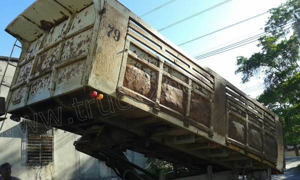 รถบรรทุกดั๊ม 10 ล้อ 2 เพลายี่ห้อ HINO รุ่น FM177