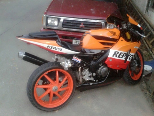 Vfr400cc NC30 แฟริ่งแต่งทั้งคัน ท่อโหด ทะเบียนแท้ๆโอนได้ทั่วประเทศ