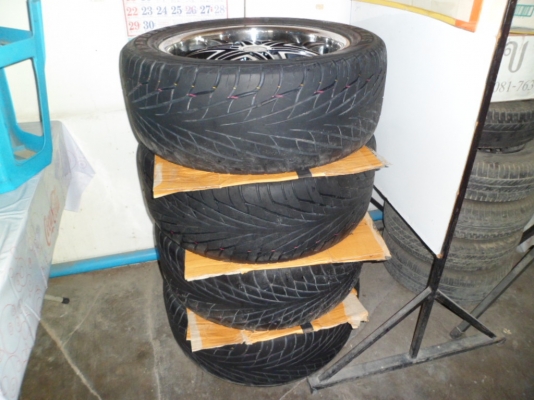 ขายล้อแม็ก ขอบ20 4วง พร้อมยาง ราคาถูก  และมีสินค้าอื่นๆอีก