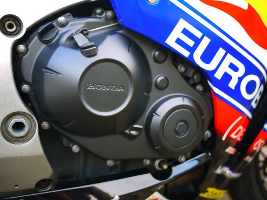 ขาย Cbr1000 2008 สภาพเครื่องสดๆ เสียสรรพสารมิตรแล้วเอกสารแท้ทุกฉบับ ขาย Cbr1000 2008 สภาพเครื่องสดๆ เสียสรรพสารมิตรแล้วเอกสารแท้ทุกฉบับ