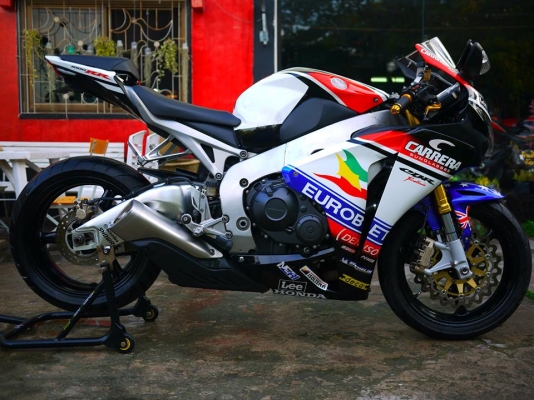 ขาย Cbr1000 2008 สภาพเครื่องสดๆ เสียสรรพสารมิตรแล้วเอกสารแท้ทุกฉบับ ขาย Cbr1000 2008 สภาพเครื่องสดๆ เสียสรรพสารมิตรแล้วเอกสารแท้ทุกฉบับ