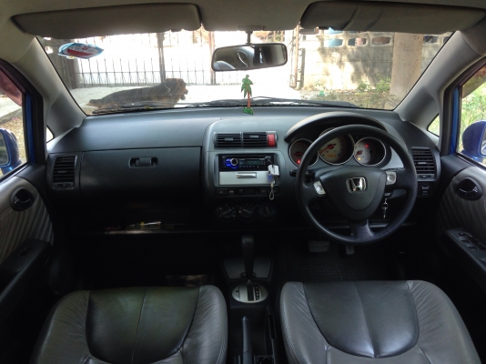 Jazz idsi auto สภาพสวยฝุดๆคับ Jazz idsi auto สภาพสวยฝุดๆคับ