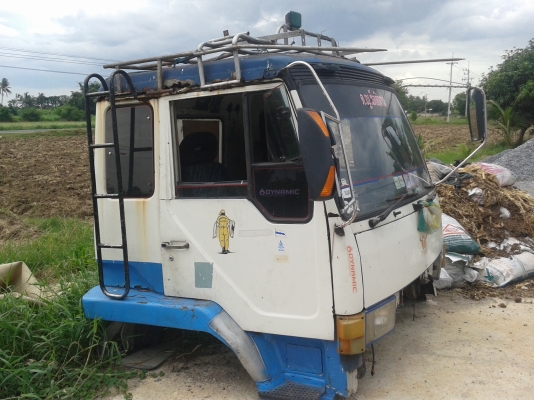 Fuso สภาพพอใช้ได้ครับ Fuso สภาพพอใช้ได้ครับ