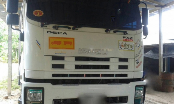 รถอีซูซุ  10 ล้อดั้ม 360 แรงม้า. ปี 53  ( ขายแม่ , ลูก )   สนใจติดต่อ  081 - 6079515