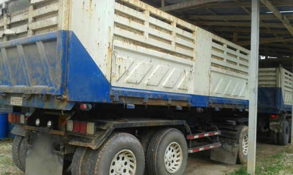 รถอีซูซุ  10 ล้อดั้ม 360 แรงม้า. ปี 53  ( ขายแม่ , ลูก )   สนใจติดต่อ  081 - 6079515