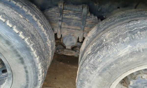 รถอีซูซุ  10 ล้อดั้ม 360 แรงม้า. ปี 53  ( ขายแม่ , ลูก )   สนใจติดต่อ  081 - 6079515