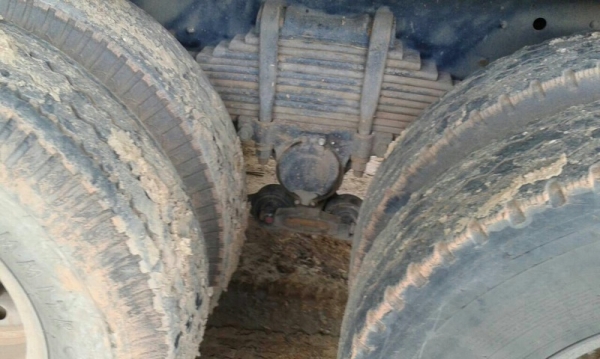 รถอีซูซุ  10 ล้อดั้ม 360 แรงม้า. ปี 53  ( ขายแม่ , ลูก )   สนใจติดต่อ  081 - 6079515