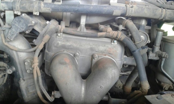 รถอีซูซุ  10 ล้อดั้ม 360 แรงม้า. ปี 53  ( ขายแม่ , ลูก )   สนใจติดต่อ  081 - 6079515