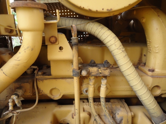 ขายรถแทรกเตอร์CATD5Hรถในมีทะเบียนทํางานได้5พันชั้วโมง