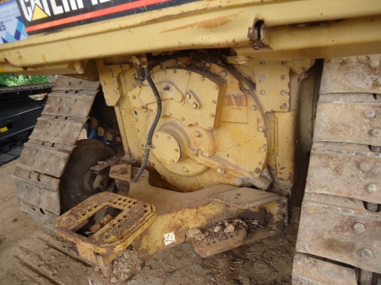 ขายรถแทรกเตอร์CATD5Hรถในมีทะเบียนทํางานได้5พันชั้วโมง